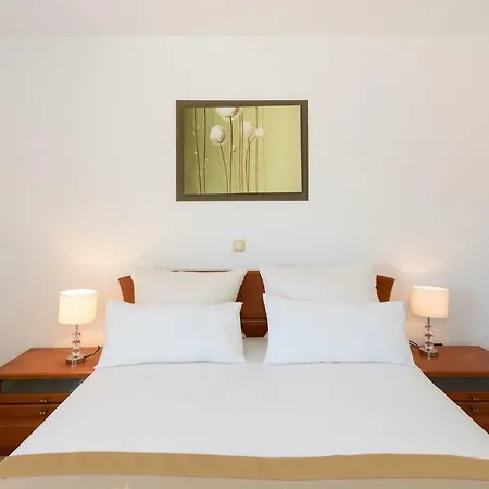 Kaskada Appartement Marina